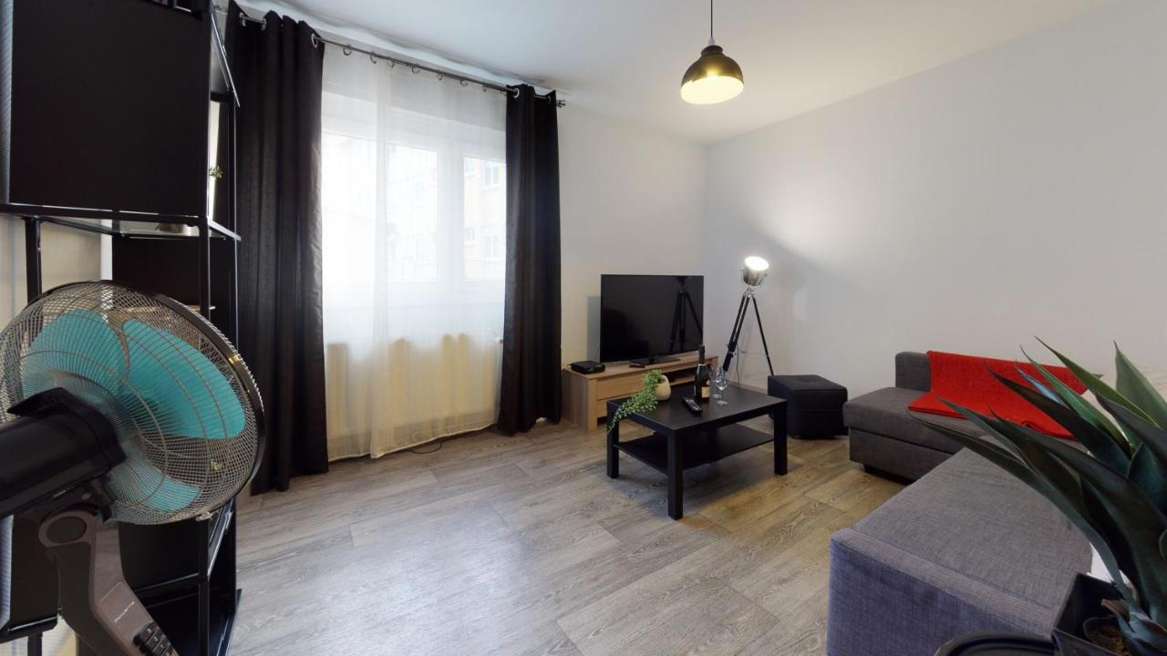 Les Charpentiers Apartment Colmar Exterior photo